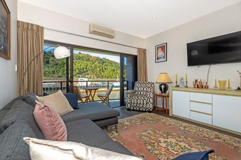 Photo of property in 307/2 Reads Quay, Gisborne, 4010
