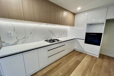 Photo of property in 5 Maidstone Place, Oteha, Auckland, 0632