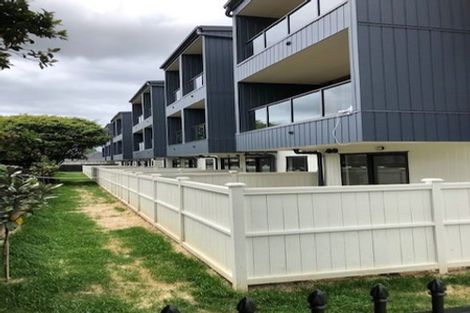 Photo of property in 8 Gray Avenue, Mangere East, Auckland, 2024