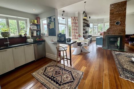 Photo of property in 64 Upland Road, Kelburn, Wellington, 6012