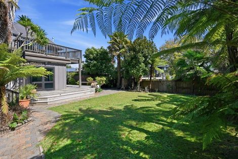 Photo of property in 14 Taharepa Road, Hilltop, Taupo, 3330