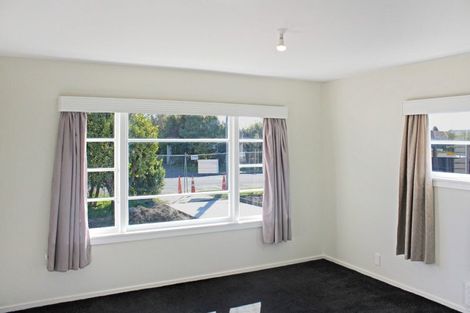 Photo of property in 240 Weston Road, Mairehau, Christchurch, 8052