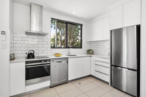 Photo of property in 74u5 Derwent Street, Island Bay, Wellington, 6023