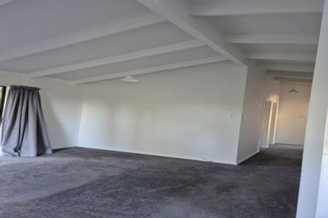 Photo of property in 171 Motutara Road, Muriwai, Waimauku, 0881