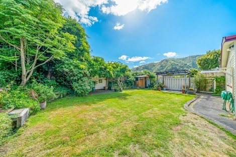 Photo of property in 19 Burnside Street, Waterloo, Lower Hutt, 5011