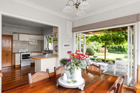 Photo of property in 153 Gloucester Street, Taradale, Napier, 4112