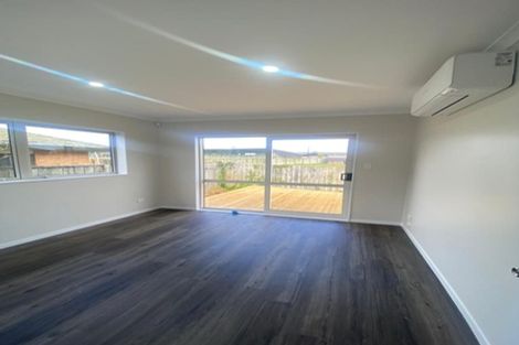 Photo of property in 13 Portrush Lane, Takanini, 2112