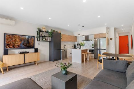 Photo of property in 15 Hudson Bay Road, Hobsonville, Auckland, 0616