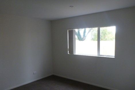 Photo of property in 22 Popokatea Drive, Takanini, 2112