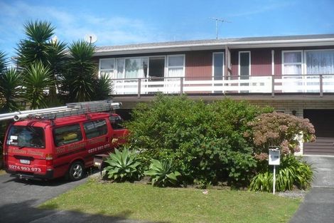 Photo of property in 1b/2 Divich Avenue, Te Atatu South, Auckland, 0610