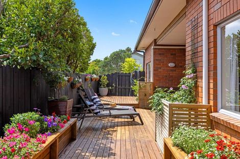 Photo of property in 11 Totara Views Drive, Red Beach, 0932