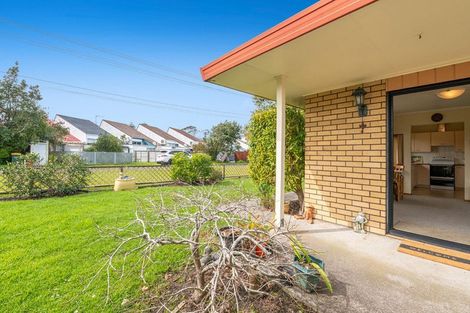 Photo of property in 5 Pengelly Place, Parakai, 0830