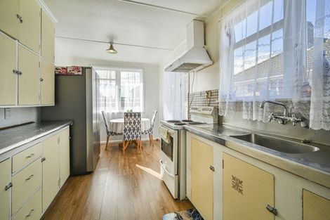 Photo of property in 803 Collinge Road, Mayfair, Hastings, 4122