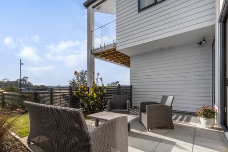 Photo of property in 3a Koreke Close, Kenepuru, 5022