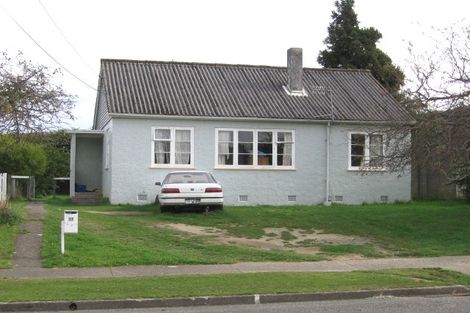 Photo of property in 17 Gillespie Street, Taita, Lower Hutt, 5011