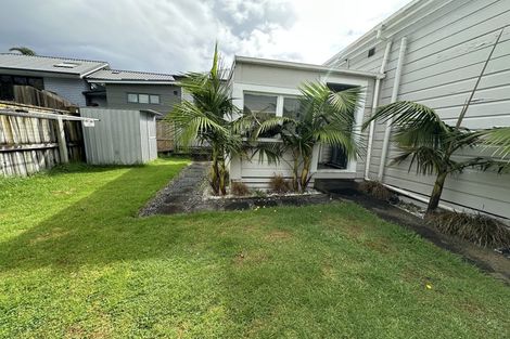 Photo of property in 164 Molesworth Street, New Plymouth, 4312