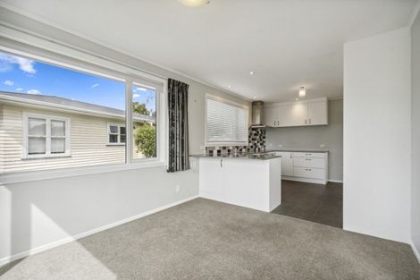Photo of property in 3 Kahikatea Grove, Paparangi, Wellington, 6037