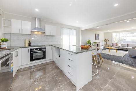 Photo of property in 8 Daniel Avenue, Mangere East, Auckland, 2024