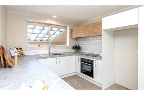 Photo of property in 30 Orrick Crescent, Avondale, Christchurch, 8061