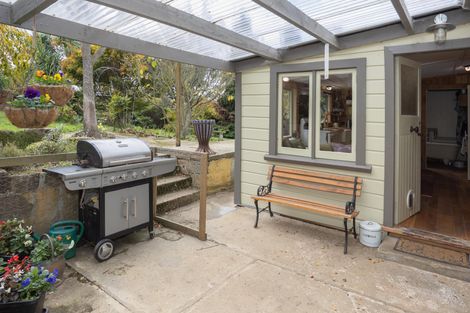 Photo of property in 16 Wellington Street, Enfield, Oamaru, 9491