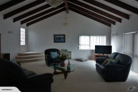 Photo of property in 30 Molyneux Close, Whitby, Porirua, 5024