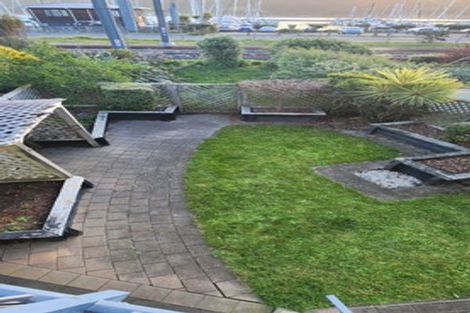 Photo of property in 14 Marina View, Paremata, Porirua, 5026