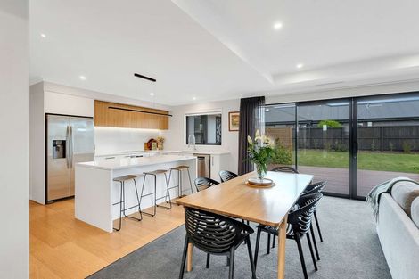 Photo of property in 10 Lesser Close, Rolleston, 7615