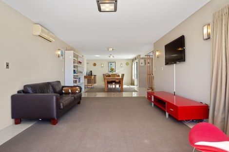 Photo of property in 385a Oceanbeach Road, Mount Maunganui, 3116