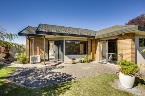 Photo of property in 35 Beaufort Place, Taradale, Napier, 4112