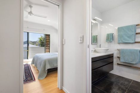 Photo of property in 2/13 Montgomery Avenue, Belmont, Auckland, 0622