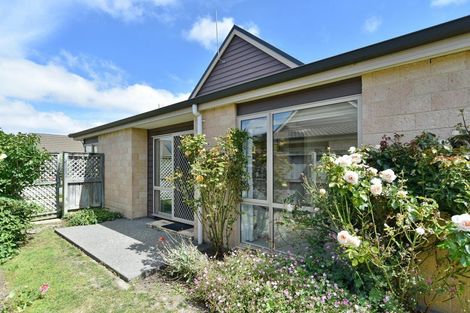 Photo of property in 3 Reeves Road, Rangiora, 7400