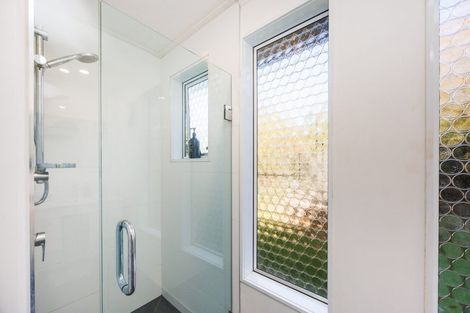 Photo of property in 11 Squires Place, Awapuni, Palmerston North, 4412