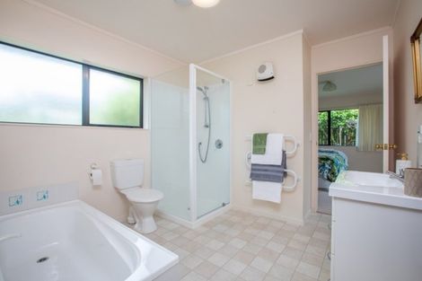 Photo of property in 52a Parata Street, Waikanae, 5036