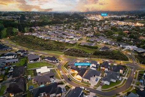 Photo of property in 8 Gemscott Crescent, Huapai, Kumeu, 0810