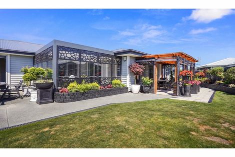 Photo of property in 33 Macphail Avenue, Rangiora, 7400
