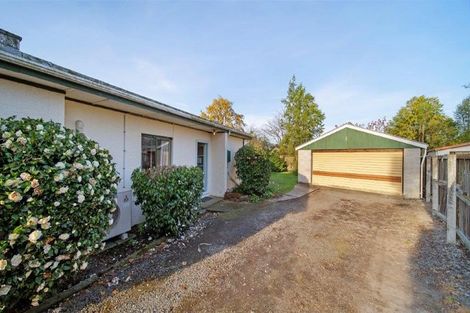 Photo of property in 28 Russley Road, Russley, Christchurch, 8042