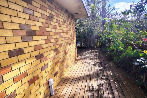 Photo of property in 61 Fernhill Way, Oteha, Auckland, 0632