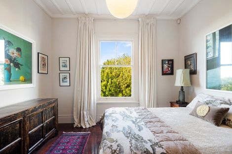 Photo of property in 15 Colenso Avenue, Hospital Hill, Napier, 4110