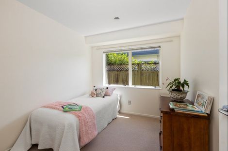 Photo of property in 94 Lakeside Drive, Orewa, 0931