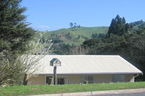 Photo of property in 8 Haddon Crescent, Whitianga, 3510