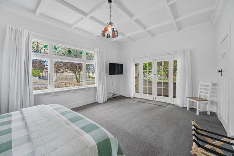 Photo of property in 128 Vigor Brown Street, Napier South, Napier, 4110