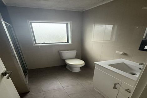 Photo of property in 19 Crosby Road, West Harbour, Auckland, 0618