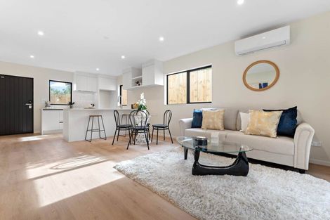 Photo of property in 7/10 Orchid Place, Te Atatu South, Auckland, 0610