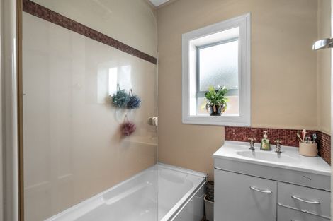 Photo of property in 393 Tay Street, Turnbull Thomson Park, Invercargill, 9810