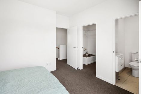 Photo of property in 74u5 Derwent Street, Island Bay, Wellington, 6023
