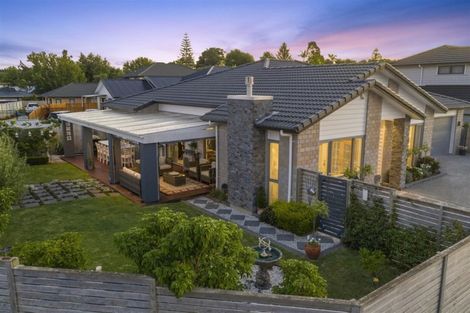 Photo of property in 6 Kahika Grove, Huapai, Kumeu, 0810