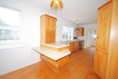 Photo of property in 14 Minaret Drive, Bucklands Beach, Auckland, 2014