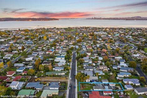 Photo of property in 9 Enderby Drive, Te Atatu Peninsula, Auckland, 0610
