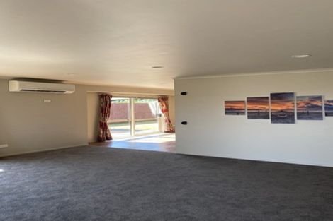 Photo of property in 32 Penrod Drive, Bell Block, New Plymouth, 4312