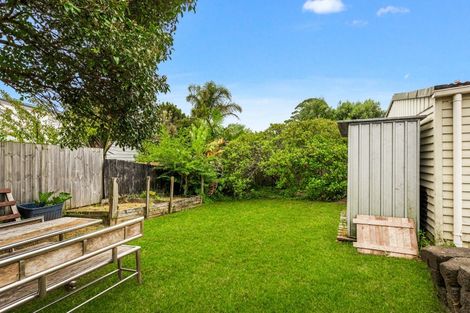 Photo of property in 25 Roseneath Place, Birkdale, Auckland, 0626